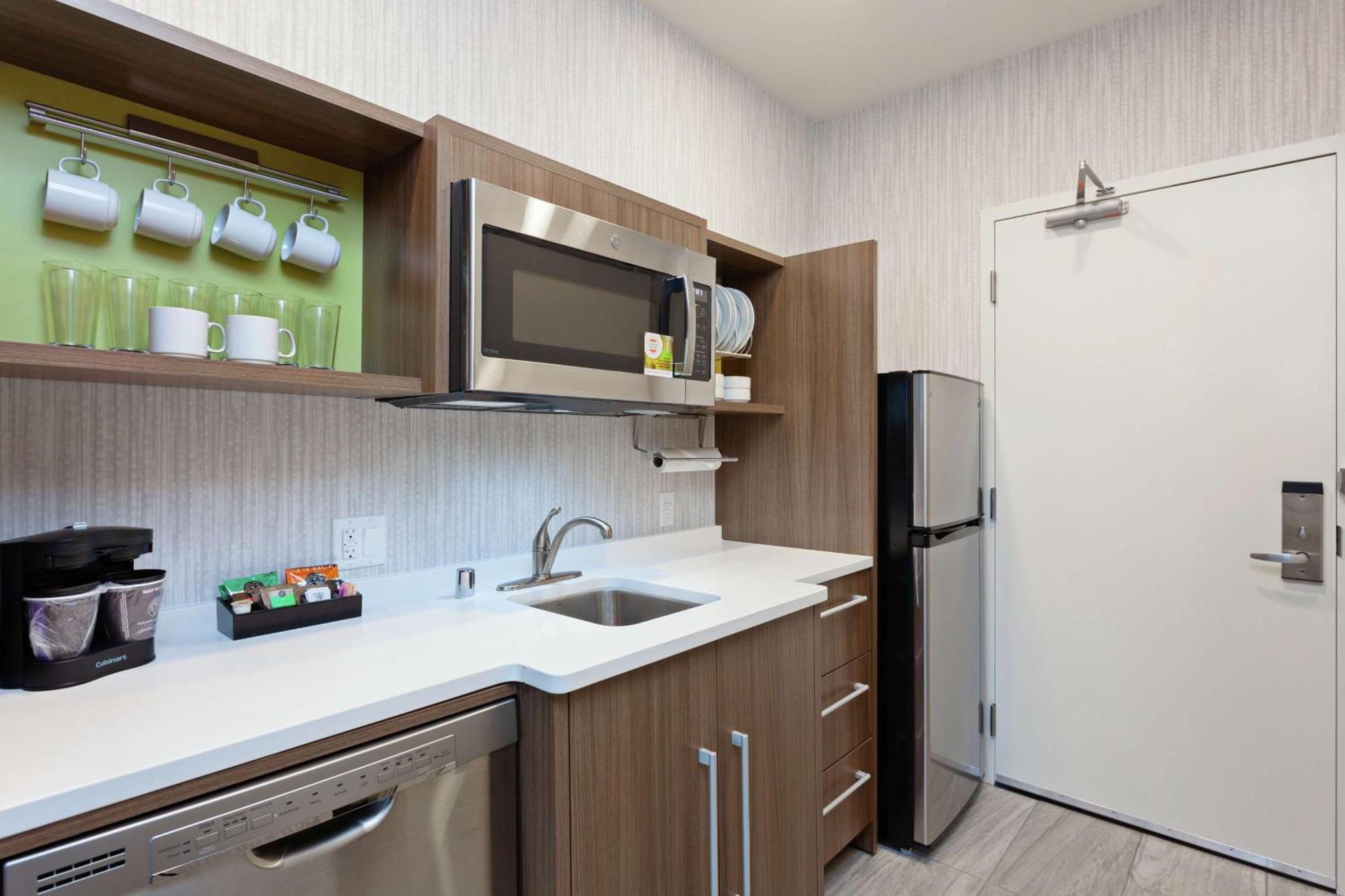 Home2 Suites By Hilton Temecula Exterior photo