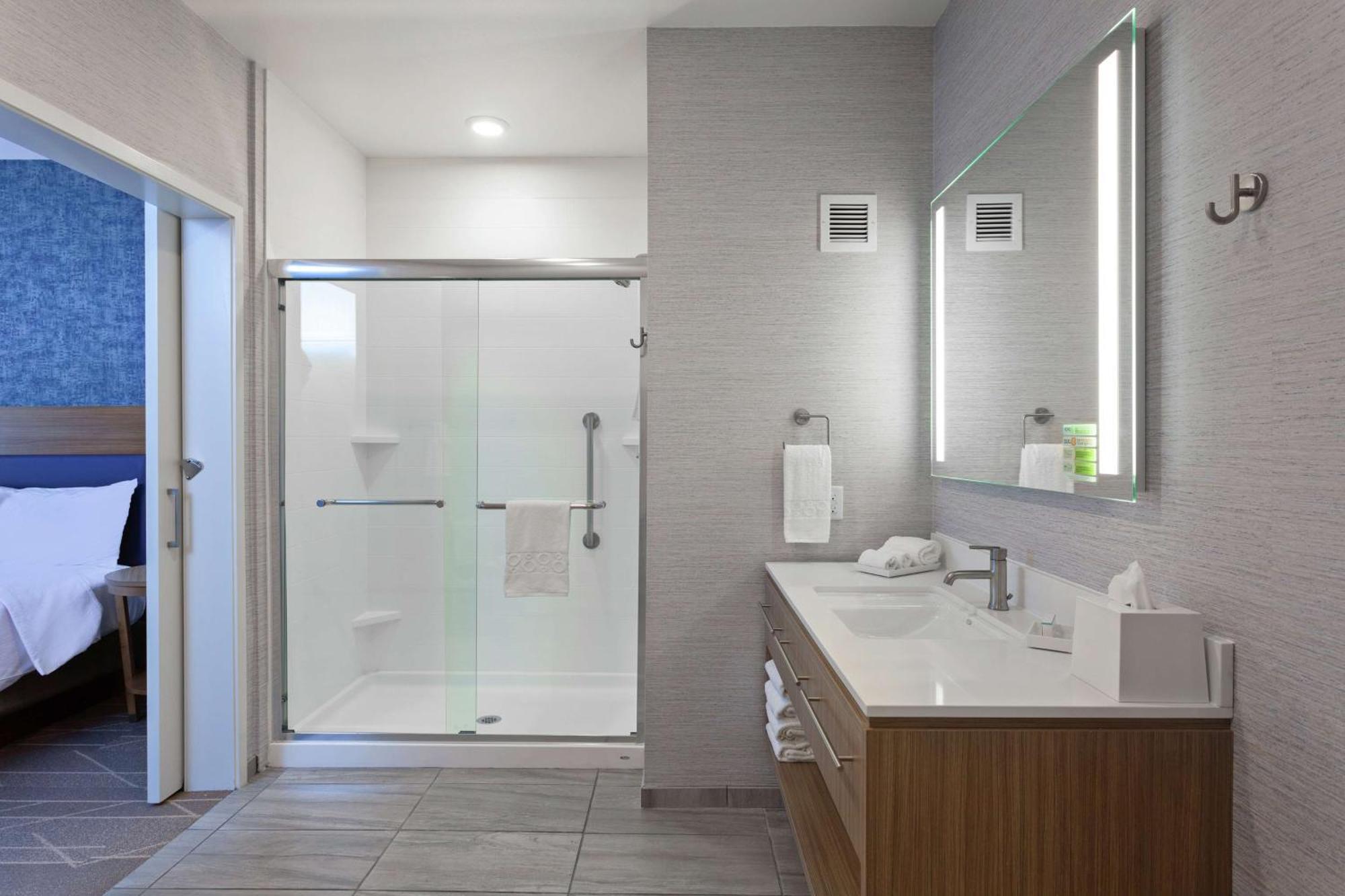 Home2 Suites By Hilton Temecula Exterior photo