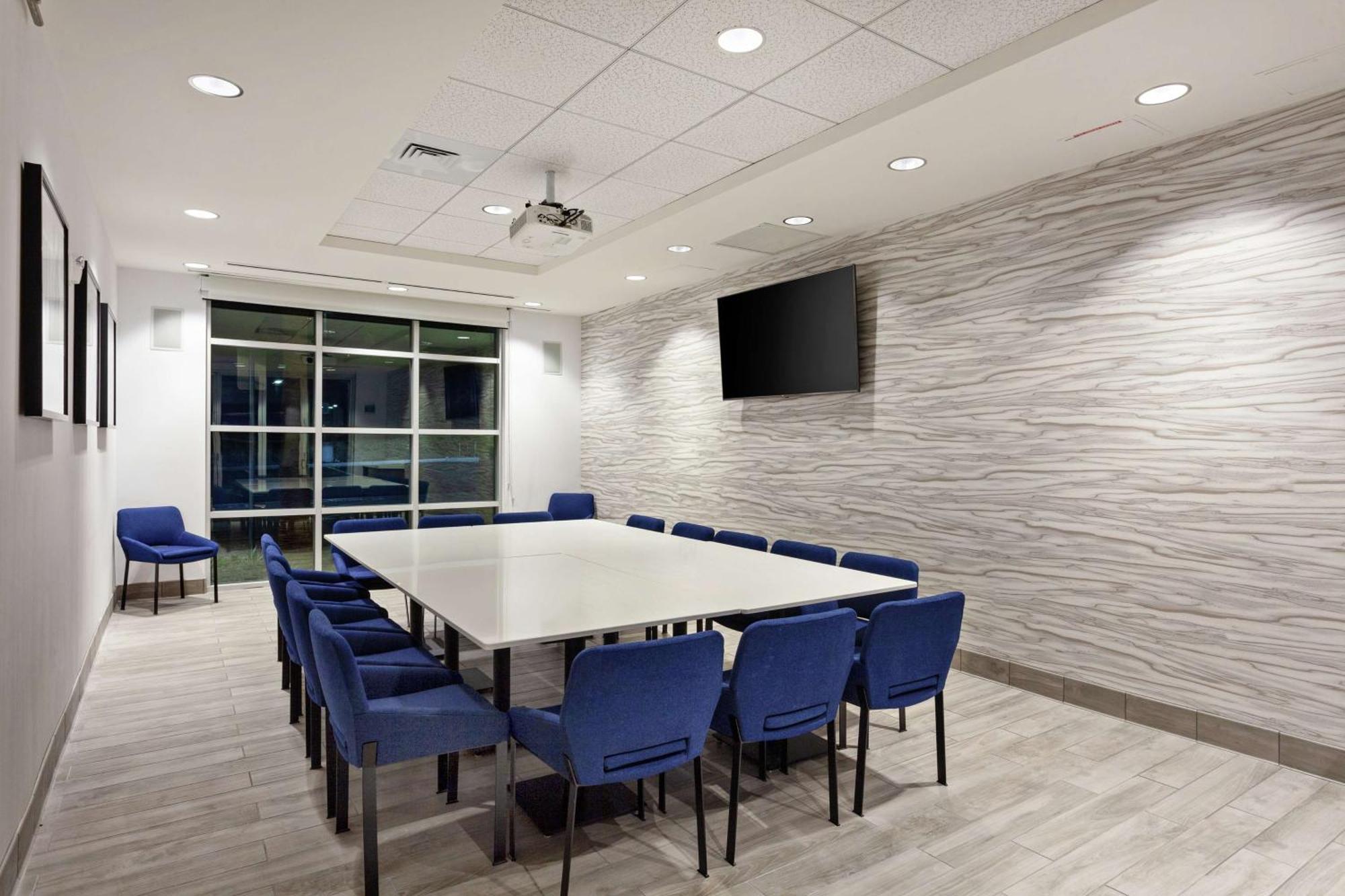 Home2 Suites By Hilton Temecula Exterior photo