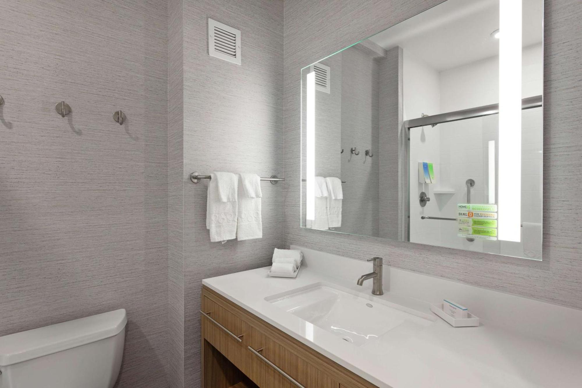 Home2 Suites By Hilton Temecula Exterior photo